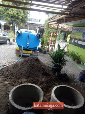 jasa sedot wc blitar4